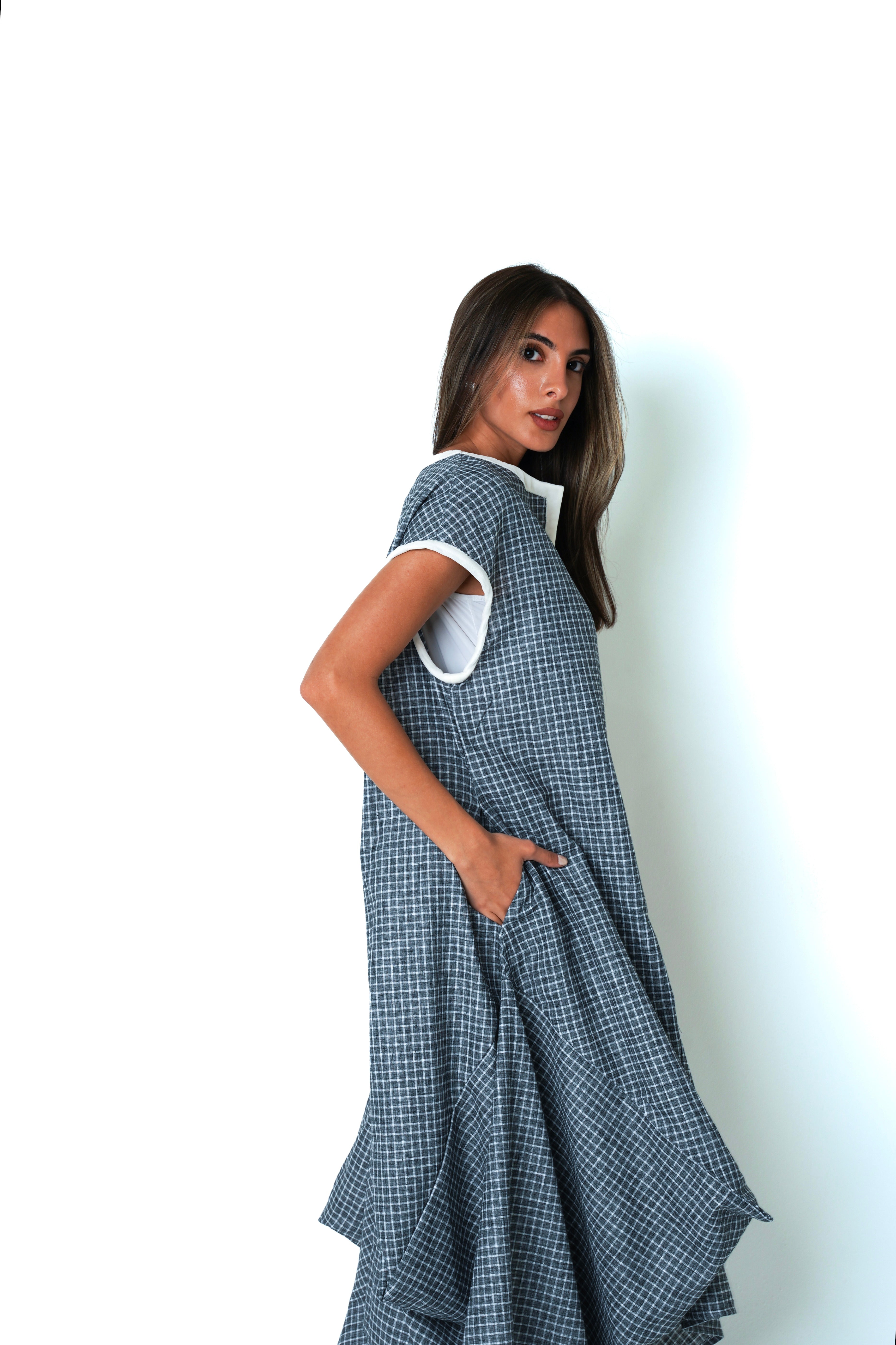 008│c h e c k e r e d│