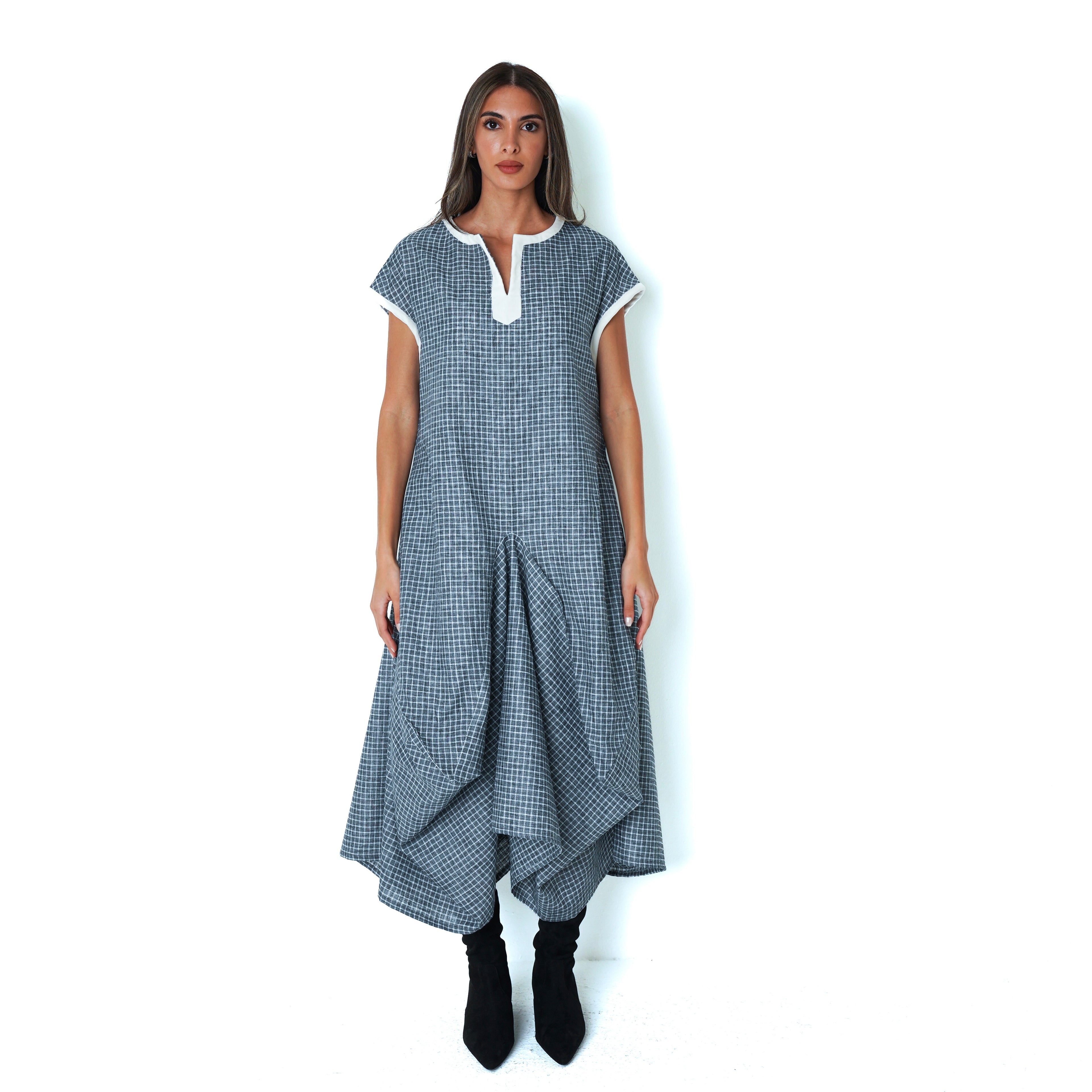 008│c h e c k e r e d│