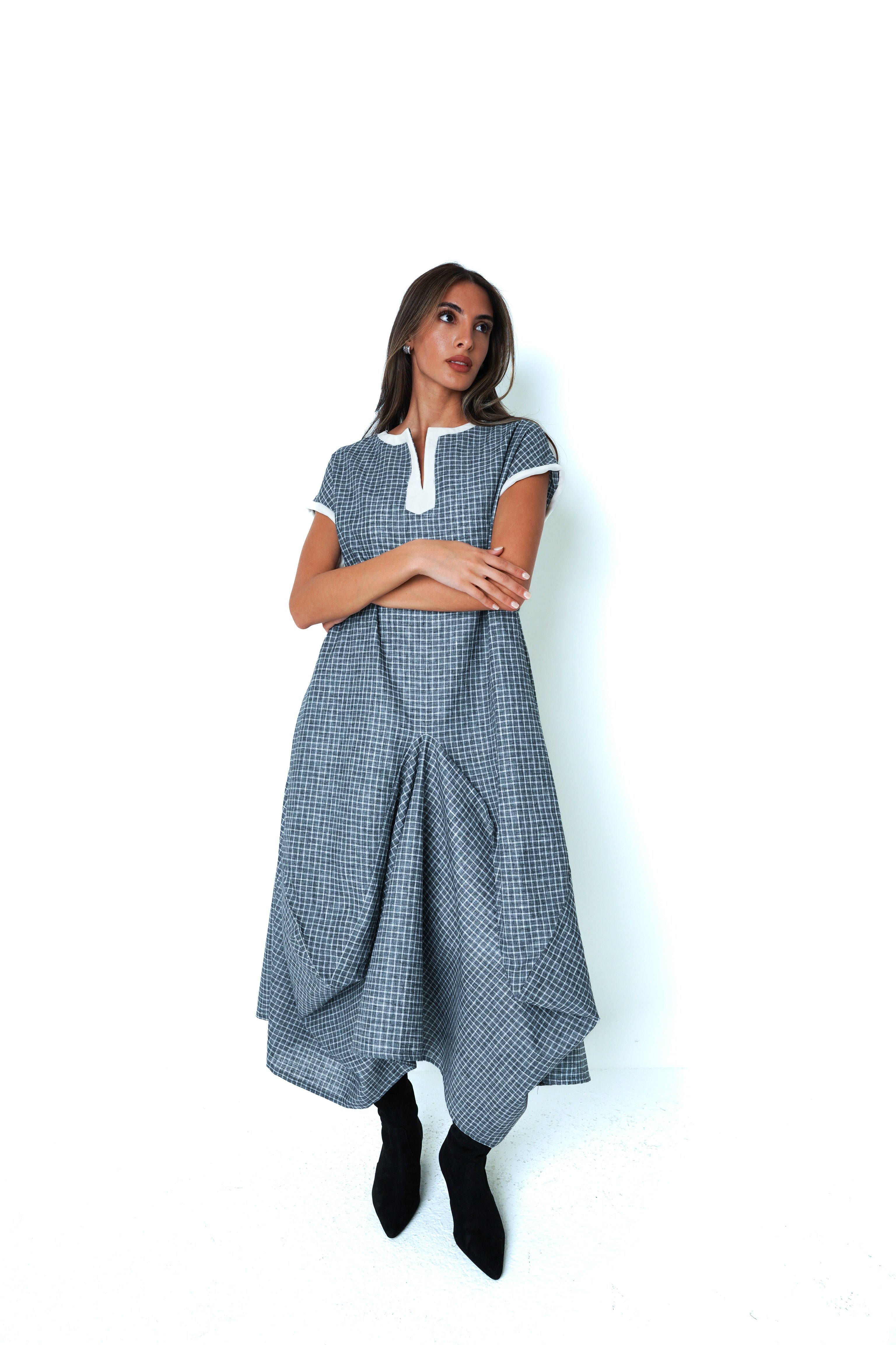 008│c h e c k e r e d│